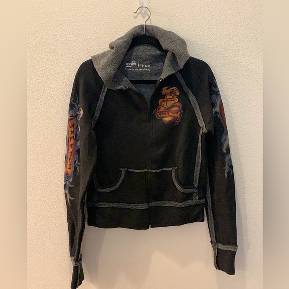 🌈 2B Free Rare Graffiti “Freedom/Love You” Hoodie - Size S - Picture 4 of 8